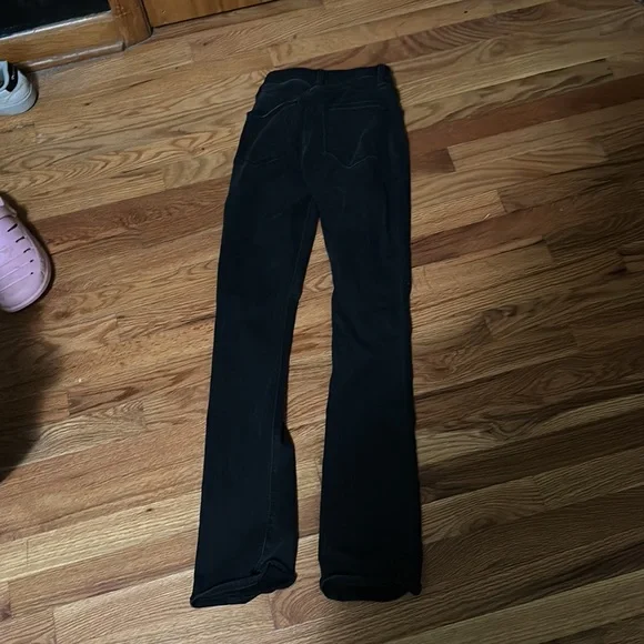 Boot cut - Picture 2 of 2